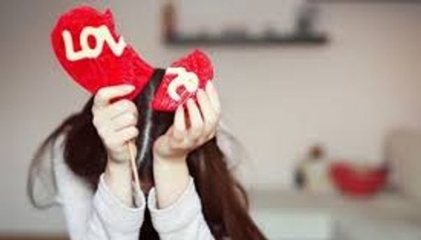 Sedihnya Mahasiswi Ini, Diputusin Pacar Gara-gara Ikut Demo Tolak UU Cipta Kerja