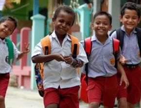 Pemkab Sukamara Gratiskan Seragam Sekolah dari SD hingga SMA