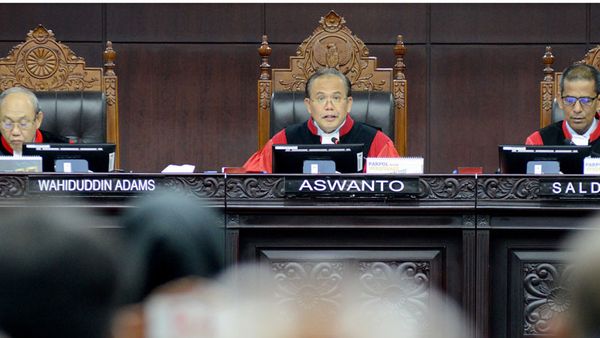Sembilan Hakim MK Tolak Dalil Prabowo Terkait Sengketa Pilpres 2019