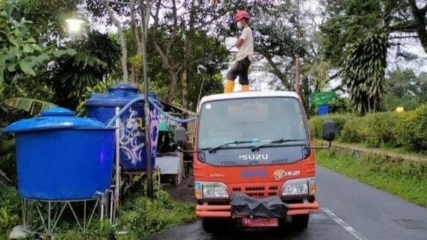 Akibat Lahar Hujan Gunung Merapi, 300-an KK di Kaliurang Butuh Dropping Air Bersih