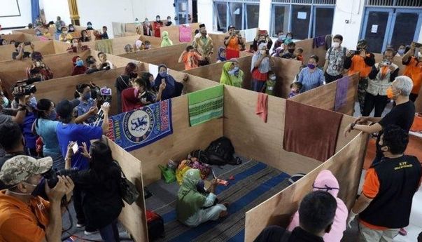 Berita Seputar Jateng: 821 Warga Lereng Merapi di Magelang Masih Mengungsi di Barak Pengungsian