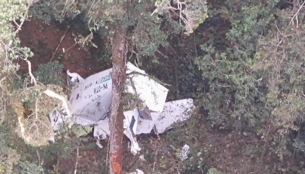 Pesawat Rimbun Air Ditemukan Hancur dan Terbakar di Ketinggian 400 Meter di Gunung Wabu