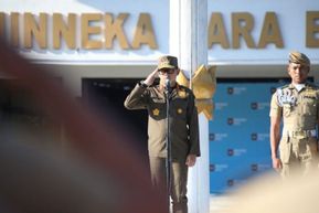 Wamendagri Imbau Kepala Daerah Berani Tindak Tegas Ormas Bermasalah