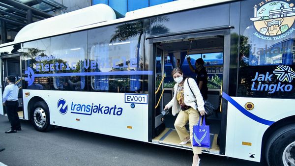 Transjakarta akan Gunakan Bus Listrik BYD, Buatan China?