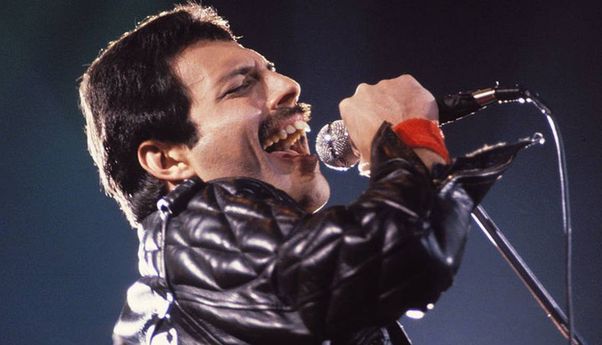 Kisah Freddie Mercury dengan Mantan Kekasihnya Mary Austin sebagai Cinta Yang Tak Pernah Bersama