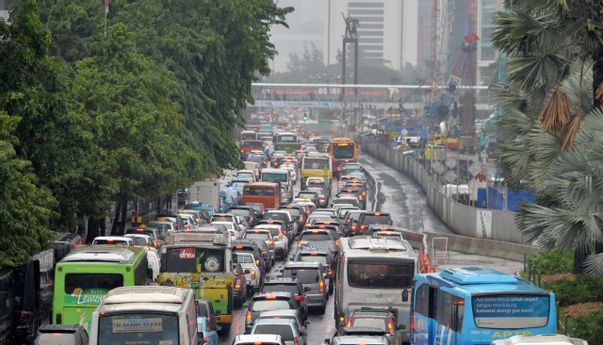Dimulai! Inilah Tarif Sanksi &amp; Lokasi Tilang Ganjil Genap Jakarta