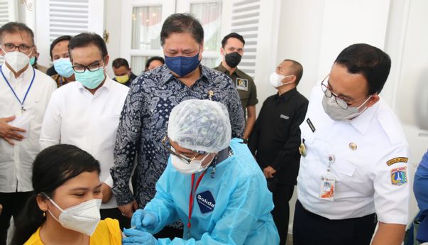 Ibu Hamil di Jakarta Mulai Divaksin, Anies: Kegelisahan Berbulan-bulan Terjawab