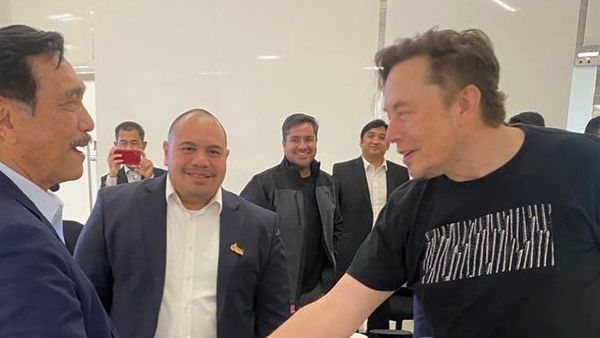 Viral Foto Luhut Binsar Bersama Orang Terkaya Elon Musk, Terungkap Ternyata Bahas Ini