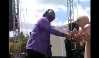Mengejutkan! Ngakunya Tak Tahu Ada Dangdutan, Netizen Unggah Video Dedy Yon Nyawer
