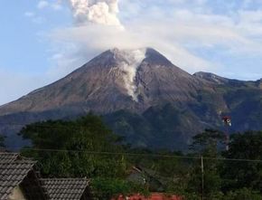 Mengenal Juru Kunci Nusantara, Siap Mati Jika Gunung Meletus