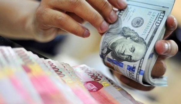 Nilai Tukar Rupiah Lemah karena Banyaknya Sentimen