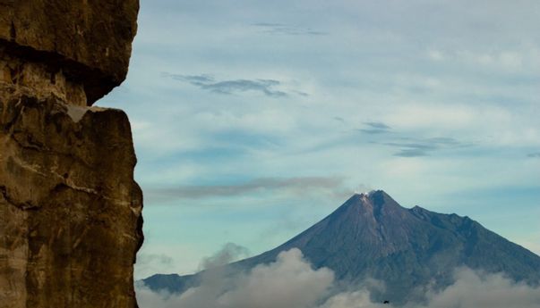 Terbaru: Meningkat, Status Gunung Merapi Kini Siaga Level III