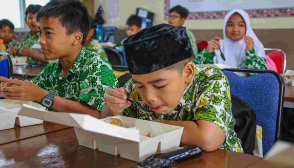 Kemenag Terbitkan Panduan Program Makan Bergizi Gratis untuk Pesantren