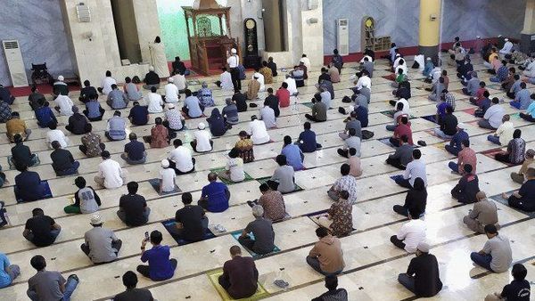 Muslim: Syarat Vaksin Booster untuk Shalat Tarawih Ramadhan Itu Diskriminatif dan Mengada-ada