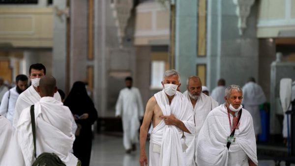 Berita Hari Ini: Arab Saudi Perpanjang Durasi Larangan Umrah dan Kunjungan Lain