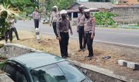 Kecelakaan di Jogja: Mobil Sedan Masuk Selokan di Jalan Parangtritis