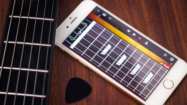 11 Aplikasi Alat Musik Terbaik 2020 di Android untuk Pemula