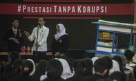 Drama Antikorupsi, 3 Menteri Jokowi Berperan di Depan Jokowi