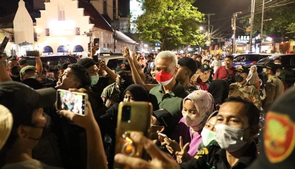 Ganjar Pranowo Ke Malioboro, Kena Macet dan Diteriaki: Foto Bareng, Pak!