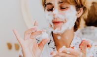 Tips Mengatur Waktu yang Tepat Cuci Muka dengan Sabun