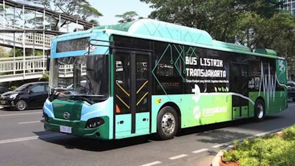 Anies Baswedan Resmikan Bus Listrik Jadi Transportasi Umum di Jakarta, Warganet: “Jakarta di Tangan yang Tepat”