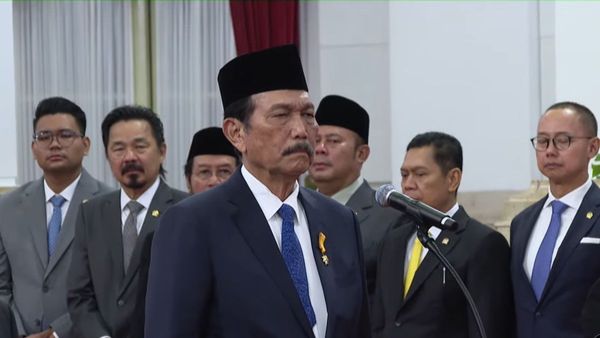 Prabowo Lantik Luhut Jadi Ketua Dewan Ekonomi Nasional di Kabinet Merah Putih