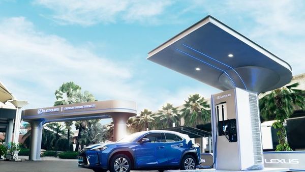 Lexus Garap Tempat Pengisian Mobil Listrik Khusus Untuk Konsumen