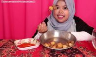 Kerap Merengek Minta Pentol, Penghasilan Kekeyi Ternyata Cukup untuk Beli 10 Grobak Pentol