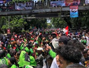 DLH DKI Kumpulkan 43,17 Ton Sampah usai Pesta Rakyat Pelantikan Prabowo-Gibran