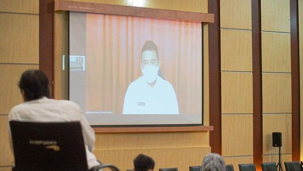 Bobby Nasution Rapat dengan DPRD Medan Secara Virtual: Saya Isolasi Mandiri
