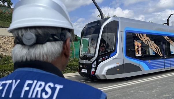 Menteri Basuki Umumkan Masyarakat Bisa Naik Kereta Otonom IKN secara Gratis