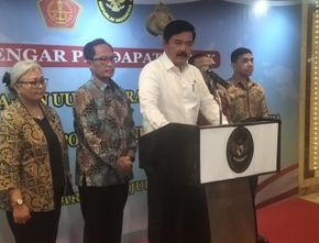 Menko Polhukam Hadi Pastikan Dwifungsi TNI Tidak Sama dengan Masa Orde Baru