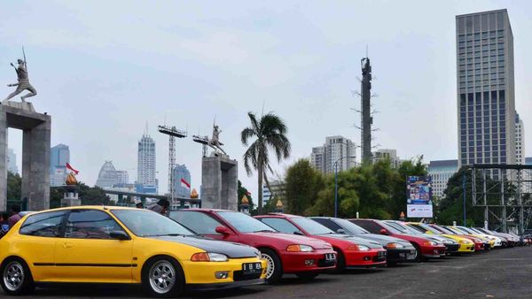 5 Kekurangan Honda Civic Estilo yang Berharga 200 Jutaan dalam Kondisi Bekas