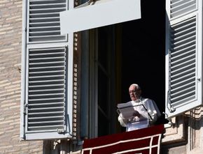 Paus Fransiskus Puji Mendiang Mikhail Gorbachev: Negarawan Terhormat, Berpandangan Jauh ke Depan
