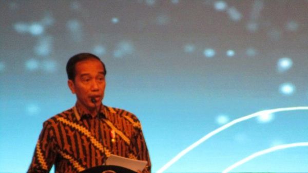 Jokowi Minta Kementerian PANRB Pangkas Eselon III dan IV: Diganti dengan Kecerdasan Buatan