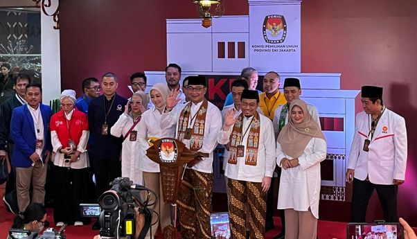 Resmi Daftar Pilkada Jakarta, Ridwan Kamil Berencana Temui The Jakmania: Kita Akan Dukung