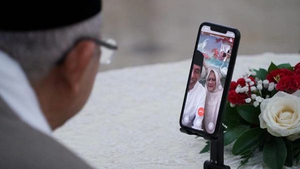 Tanpa Gibran-Kahiyang-Kaesang, Jokowi Rayakan Lebaran dengan Iriana di Wisma Bayurini