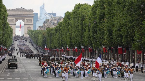 Prabowo Bangga Kontingen TNI-Polri Tampil di Parade Militer Bastille Day: Simbol Eratnya Kerja Sama RI–Prancis