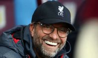 Juergen Klopp Pantau Latihan Pemain Liverpool Lewat Zoom, yang Telat Didenda