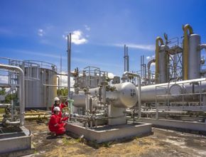 Prospek Industri Energi Indonesia 2025: Tren, Risiko, dan Arah Investasi!