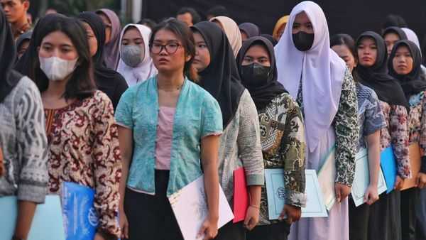 Pemprov DKI Bebaskan 488 Ijazah Siswa yang Tertahan karena Tunggakan Biaya Pendidikan