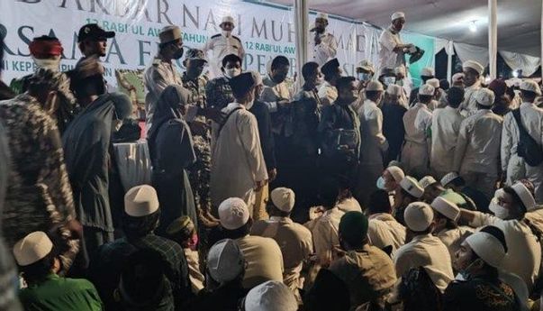 Berhasil Kumpulkan Banyak Orang, Rizieq Shihab dan FPI Didenda Rp50 Juta