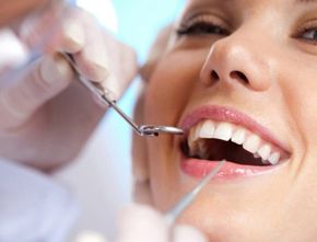 Cara Menghilangkan Karang Gigi yang Manjur