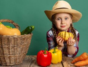Buah Hati Sulit Makan Sayur? Bunda Perlu Tahu Trik Masak Sayuran Bangkitkan Selera Anak