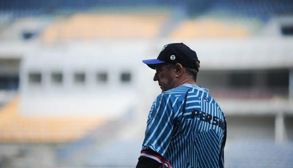 Persib Bandung Tak Rekrut Pemain U-20 dari Luar Negeri, Robert Rene Alberts: Penting untuk Kemajuan Sepakbola Indonesia