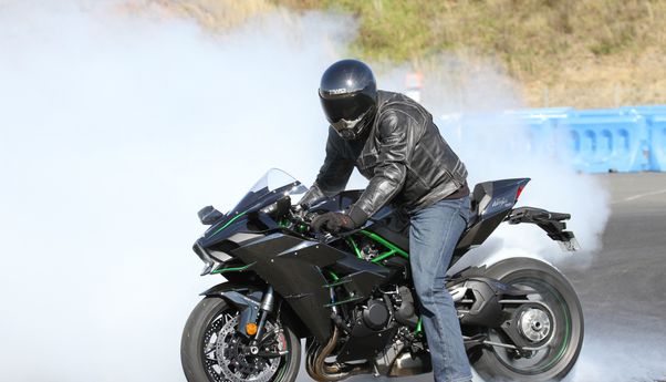 Empat Kawasaki 4 silinder varian Ninja yang rekomen untuk anda