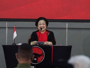 Megawati Klaim Ketampanan dan Kharisma Soekarno Turun Padanya: Saya Cantik, Laki-laki Ngelirik ke Saya