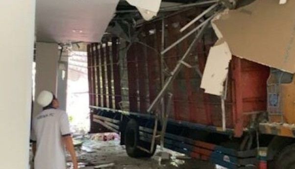 Truk Tabrak Gedung Pernikahan di Balikpapan, Pemkot Rugi hingga Rp500 Juta