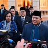 Perhatiannya Prabowo ke Sri Mulyani yang Kedinginan di London: Pakai Mantel, Nanti Sakit