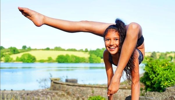 Inilah Gadis yang Disebut Manusia Karet karena Punya Tubuh yang Sangat Lentur